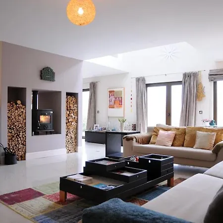 Holiday home Modern 4 Bedroom House Ring Of Kerry -killarney
